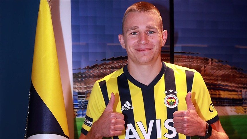 Attila Szalai Fenerbahçe'nin ikinci Macar oyuncusu oldu