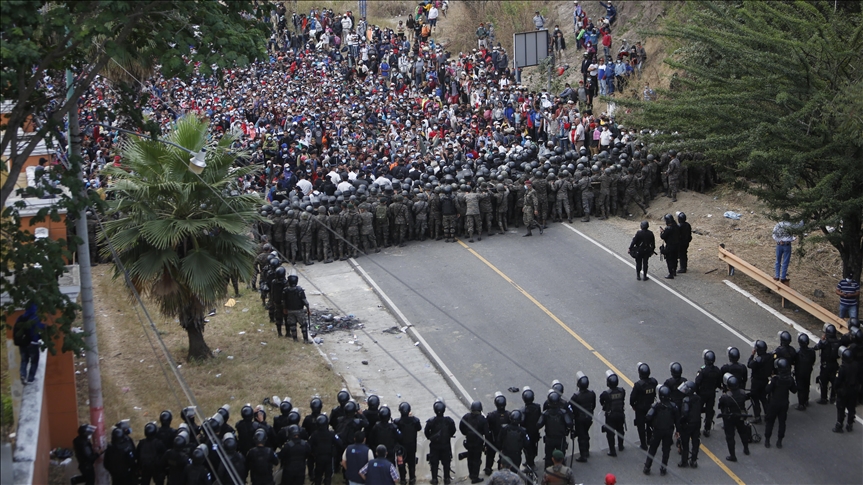 Guatemalan military repels migrant caravan at border