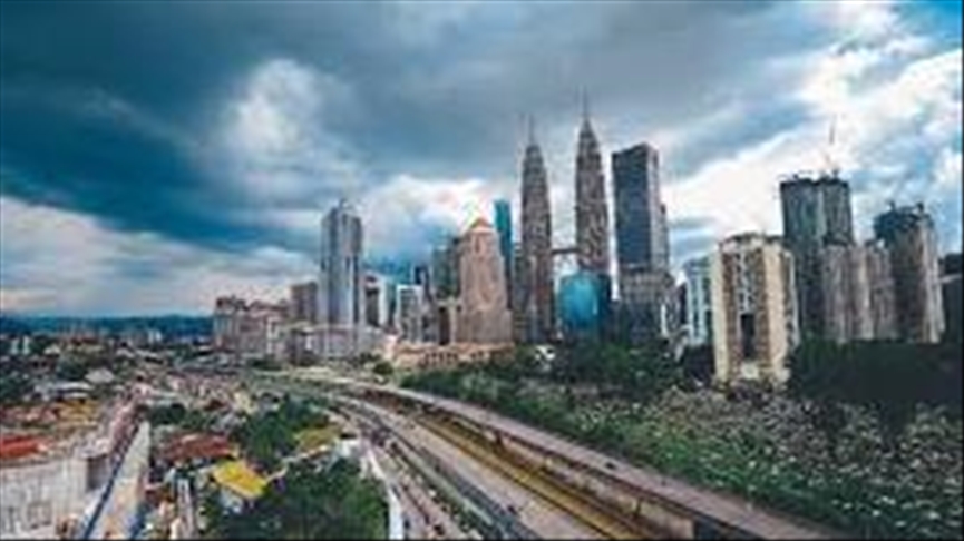 Malaysia announces $3.7B economic aid package