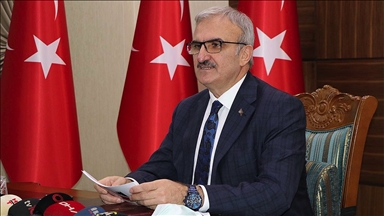Diyarbakır Valisi Münir Karaloğlu'nun Kovid-19 testi pozitif çıktı