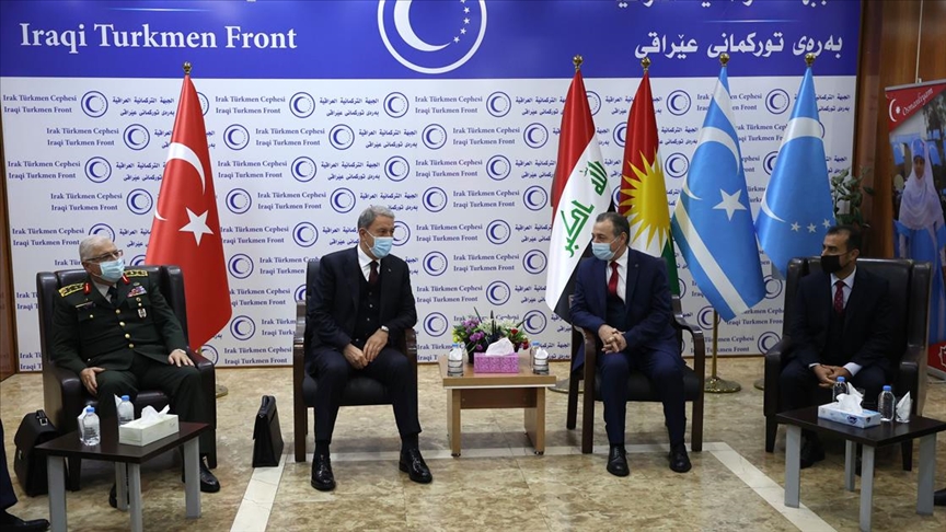 Milli Savunma Bakanı Akar, IKBY Başkanı Barzani ile görüştü, Türkmenlerle bir araya geldi