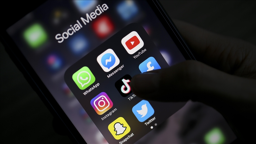 Türkiye'de temsilci bulundurmayı kabul eden sosyal medya şirketleri tercihlerini yaptı