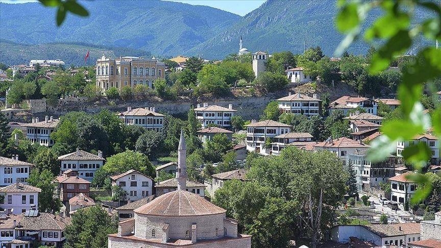 Historical Turkish town draws tourists despite pandemic