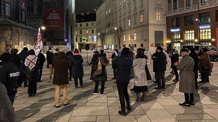 Avusturya’da Müslümanların haklarını kısıtlayacağı düşünülen 'terörle mücadele yasa tasarısı'na protesto