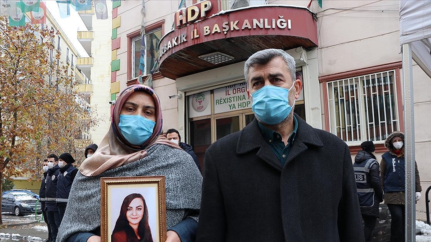 Diyarbakır annelerinin oturma eylemine bir aile daha katıldı 