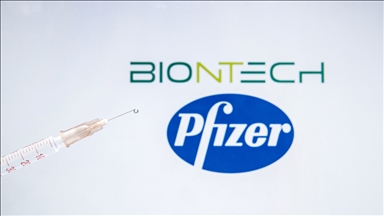 BioNTech ve Pfizer'in AB ile yaptığı aşı satış sözleşmesi açıklanacak