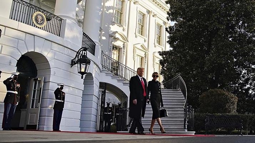Trump departs White House for final time