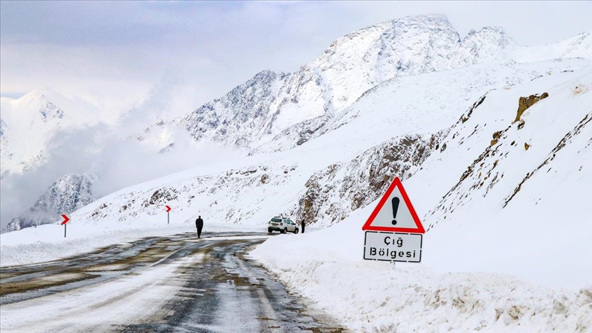 Meteorolojiden Doğu bölgeleri için çığ uyarısı