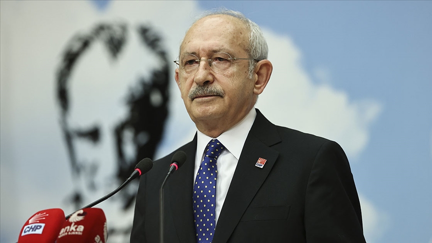 CHP Genel Başkanı Kılıçdaroğlu Azerbaycan'da 20 Ocak Katliamı'nda şehit olanları andı