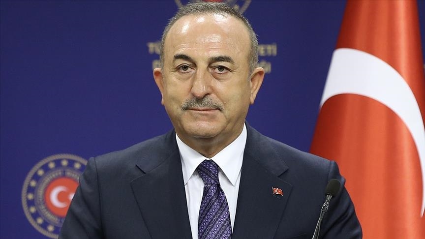 Cavusoglu : "Il est important de créer un climat positif dans les relations Turquie-UE"