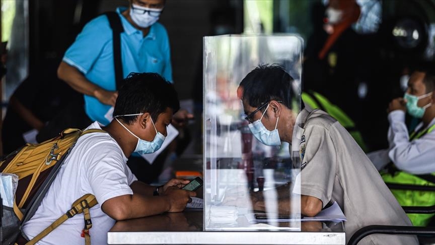 Indonesia hits new record in daily COVID-19 fatalities