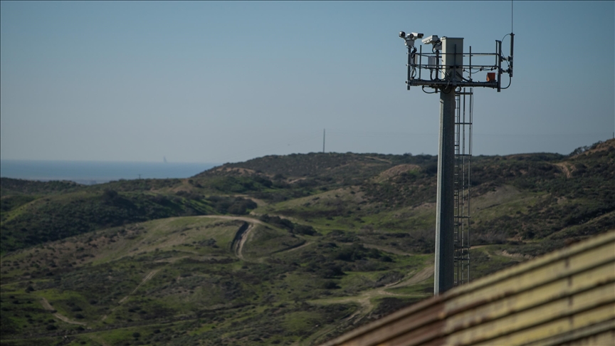 Mexico welcomes halt to border wall’s construction