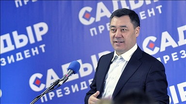 Pemerintah Kyrgyzstan resmi mengundurkan diri