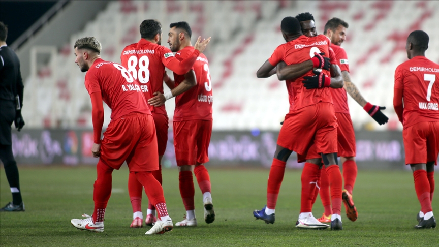 Demir Grup Sivasspor beraberliğe 'abone' oldu