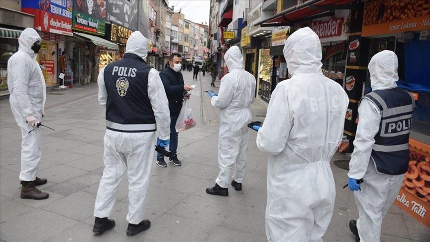 2,400 suspects held in operations across Turkey