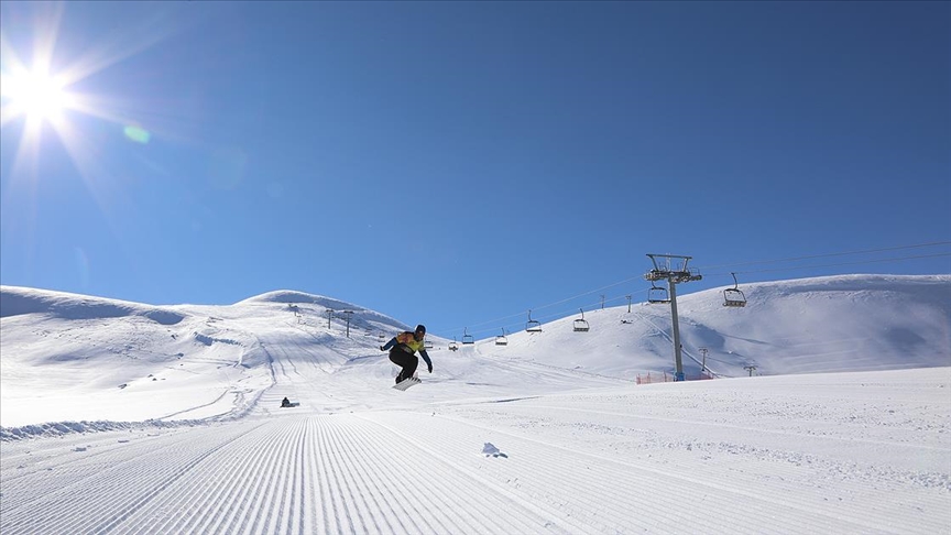 Doğu Anadolu'nun gözde kayak merkezleri ziyaretçilerini bekliyor