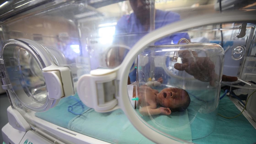 Gazze'de yenidoğan tarama test materyallerinin tükenmesi genetik hastalıkların teşhisini geciktiriyor