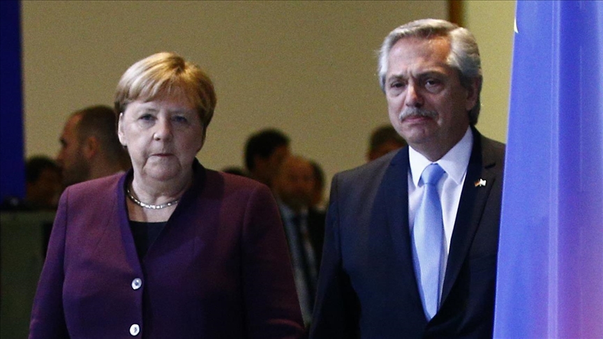 Argentine, German leaders discuss IMF negotiations
