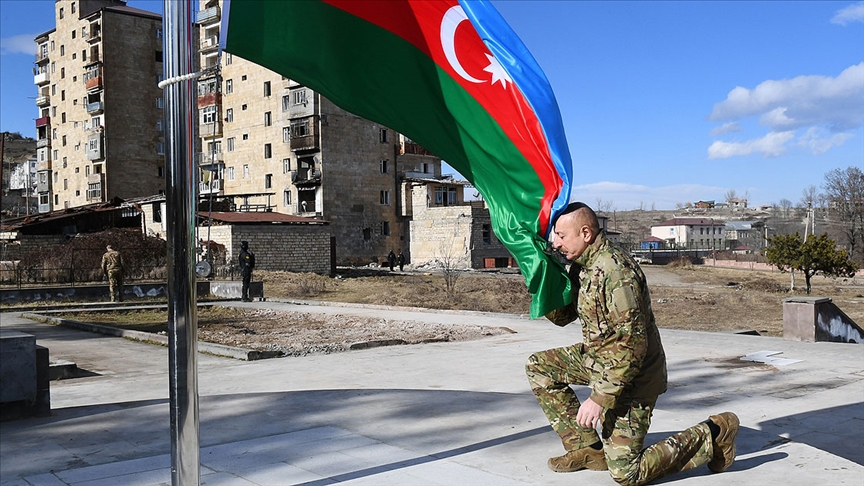 Azerbaycan işgalden kurtarılan bölgelerde 'akıllı şehirler' inşa edecek