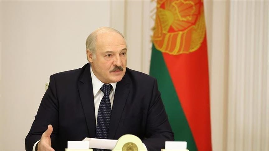 Лукашенко: нас будут шатать и раскачивать