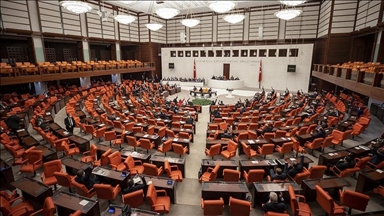 Turkey OKs force deployment extension in Gulf of Aden