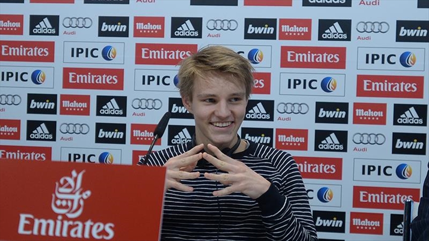 Martin Odegaard joins Arsenal on loan from Real Madrid