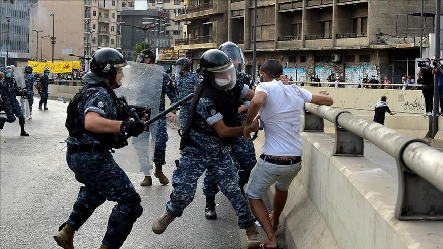 لبنان.. 23 مصابا إثر صدام بين قوات الأمن ومحتجين 