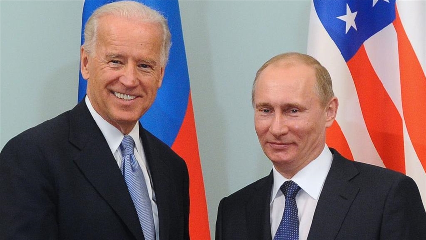Biden raises thorny issues in phone call with Putin
