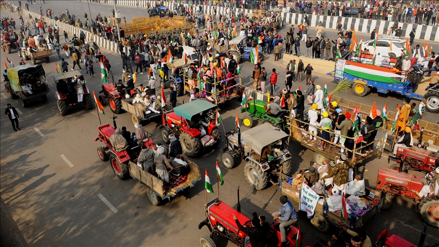India farmers return to protest camps after clashes