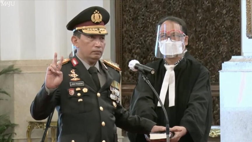 Presiden Jokowi lantik Jenderal Polisi Listyo Sigit jadi Kapolri