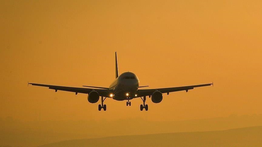 Australia extends travel ban with New Zealand