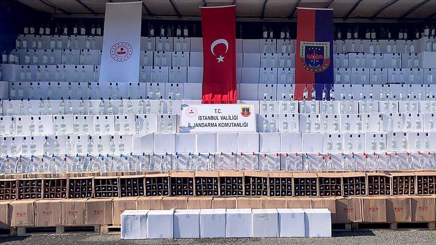 İstanbul'da jandarmadan sahte içki operasyonu