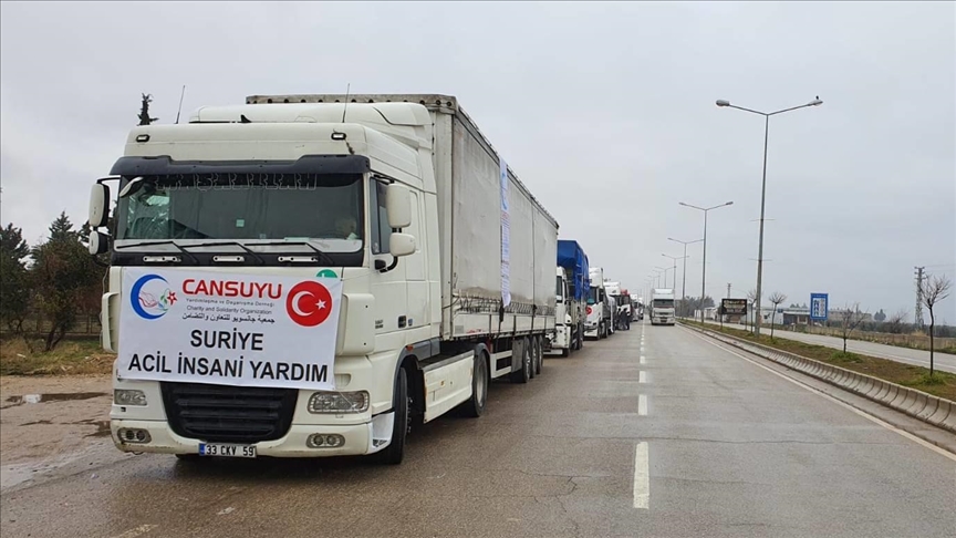 مساعدات تركية إلى إدلب السورية