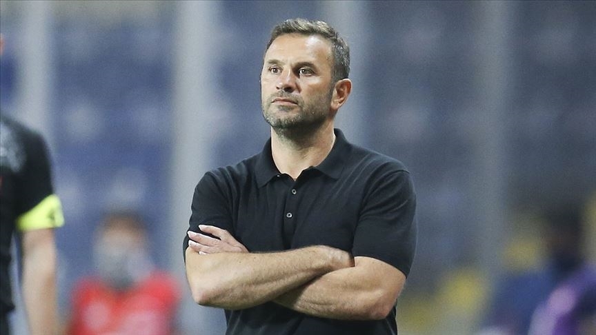 İstanbul Başakşehir Futbol Kulübü, Okan Buruk ile yollarını ayırdı