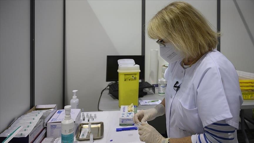 EU walks back on vaccine export controls for N. Ireland