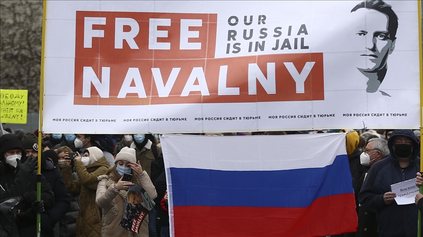 Tribunal ordena el arresto domiciliario de colaboradores del opositor ruso Alexei Navalny