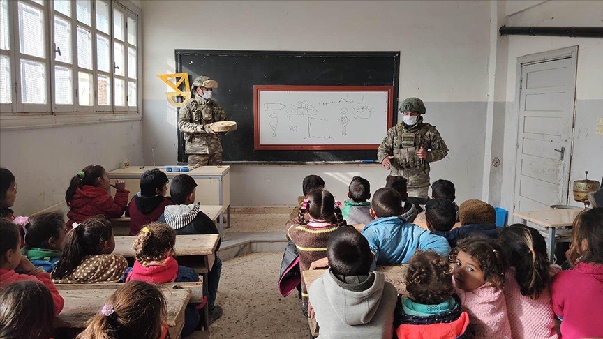 Barış Pınarı bölgesinde PKK/YPG'nin tuzakladığı mayın/EYP'lere karşı eğitimlere devam ediliyor