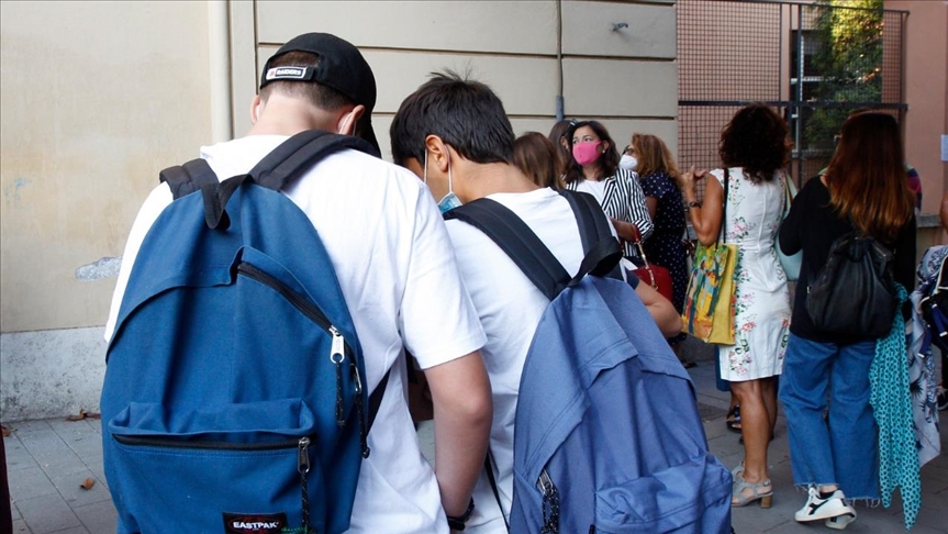 Escuelas de Chicago, EEUU, reanudan la educación presencial este martes