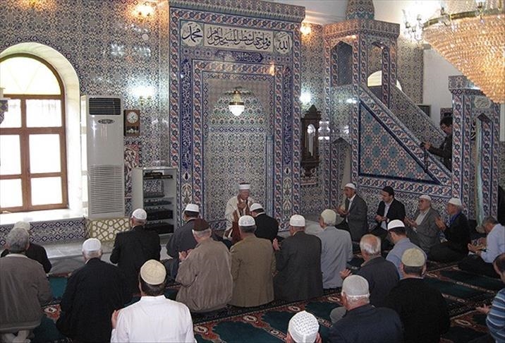 La charte des imams contestée par les musulmans de France et dans le monde