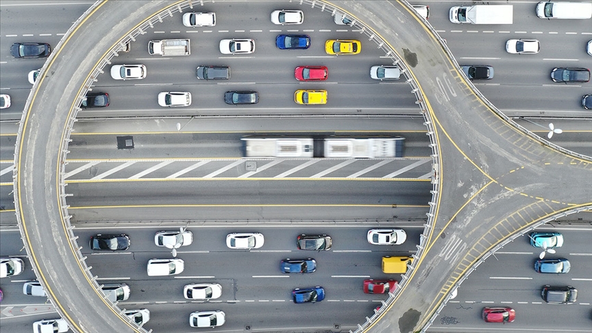 Otomobil ve hafif ticari araç pazarı ocak ayında yüzde 60,3 büyüdü