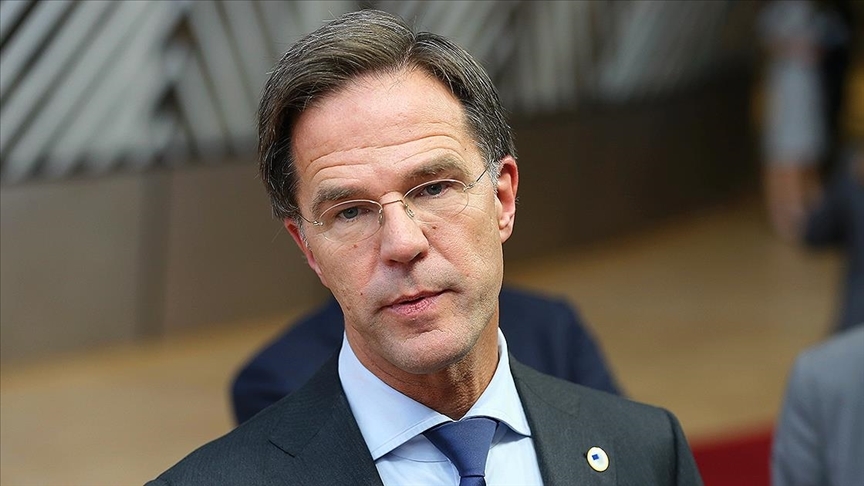 Hollanda'da sahtekarlıkla suçlanan kıygın aileler Başbakan Mark Rutte'ye gönül rahatlığı sorun açtı