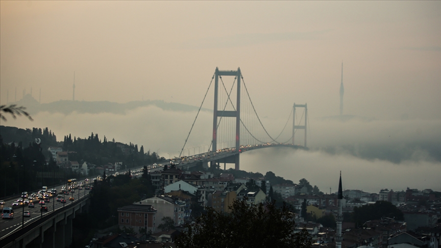 İstanbul Boğazı'nda gemi geçişleri çift yönlü askıya alındı
