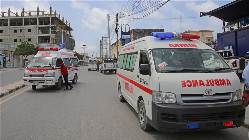 Somalija: U eksploziji bombe pored puta poginuo civil, troje ranjenih