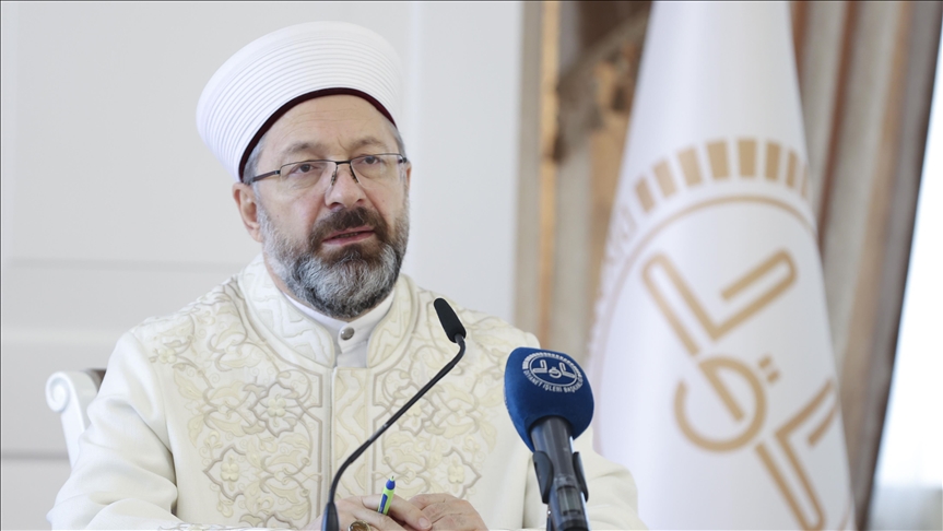 Diyanet İşleri Başkanı Erbaş: İstiyoruz ki ülkemizi bizden sonra emin ve güvenilir ellere teslim edelim