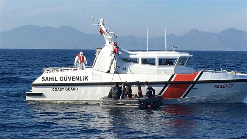 Turkey rescues 12 asylum seekers in southern Aegean