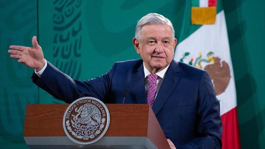 López Obrador reaparece en público y revela que recibió un tratamiento experimental contra la COVID-19