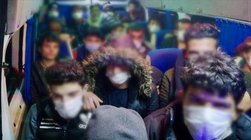 63 irregular migrants held in central Turkey