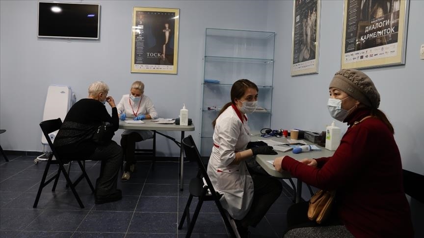 Russia's virus cases cross 4M, new infections falling