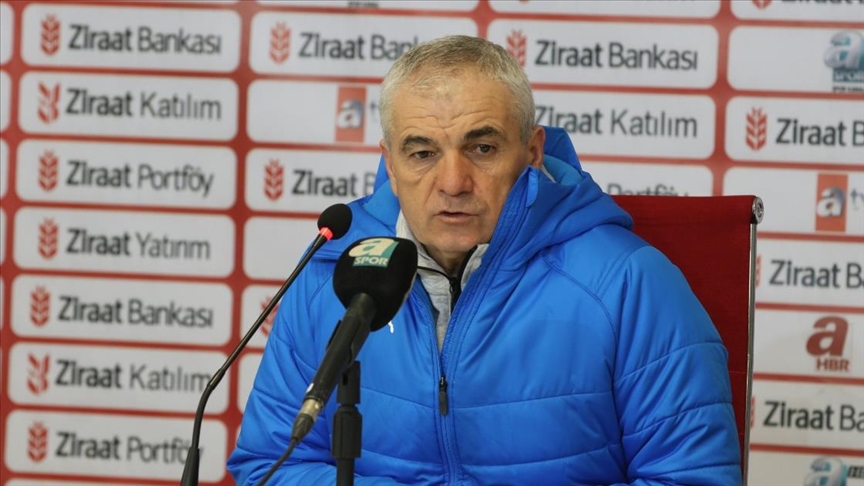 Sivasspor Teknik Direktörü Çalımbay: Mağlubiyeti hak edecek bir oyun oynamadık