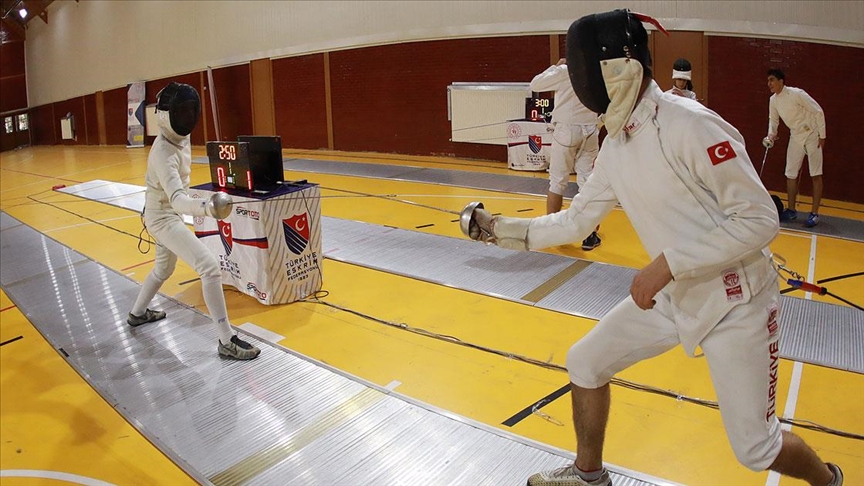 Milli eskrimciler Dünya Şampiyonası'na odaklandı